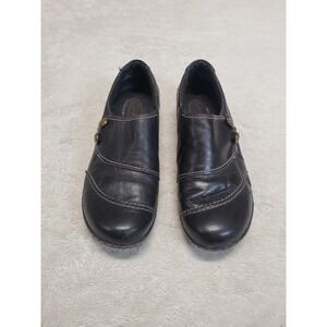 Clarks Black Leather Slip On‎ Loafers Shoes 9 Classic Office Capsule Minimalist